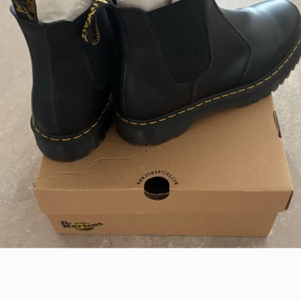 Dr. Martens Leather Chelsea Boots 2976 Bex Smooth - Picture 7 of 10